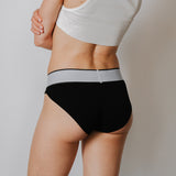 White/Black - Icon-Seamless-Brief-Women1